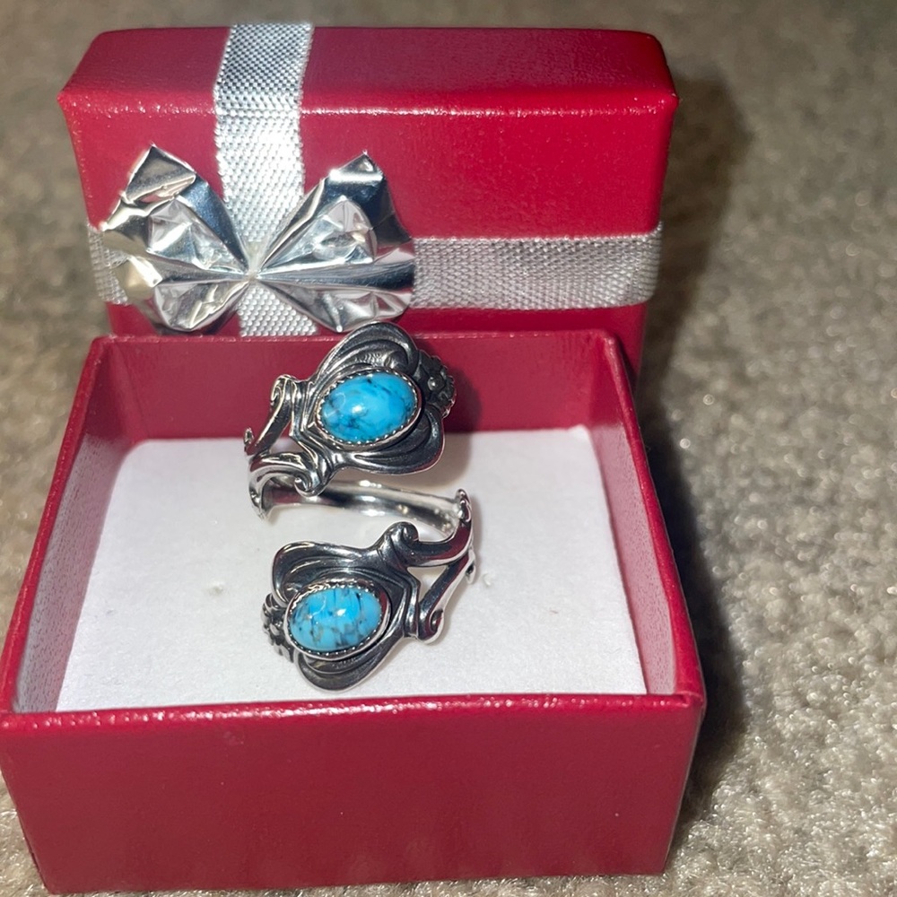 Estate- Sterling silver adjustable ring